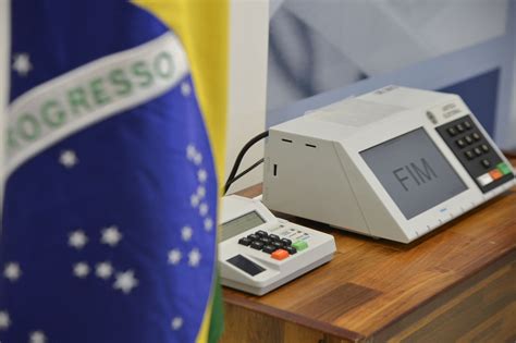 como está a votação fora do brasil